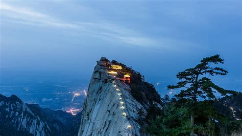 Banques de la rivière - Uma Exploração da Contemplação e do Silêncio nas Montanhas Chinas!